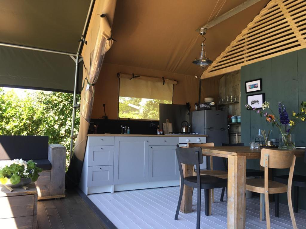 Glamping aan de Plas Vinkeveen Bagian luar foto